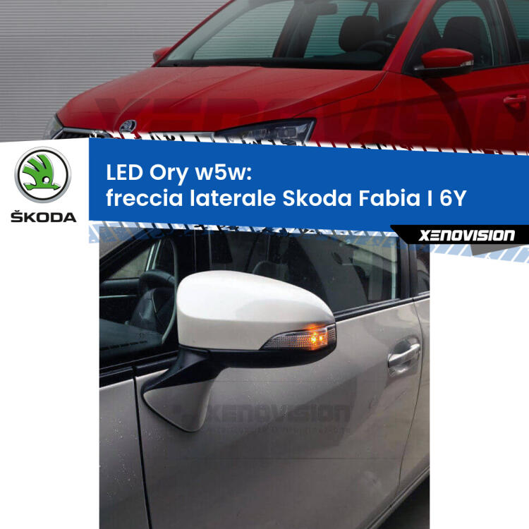 <strong>LED freccia laterale w5w per Skoda Fabia I</strong> 6Y 1999 - 2006. Una lampadina <strong>w5w</strong> canbus luce arancio modello Ory Xenovision.