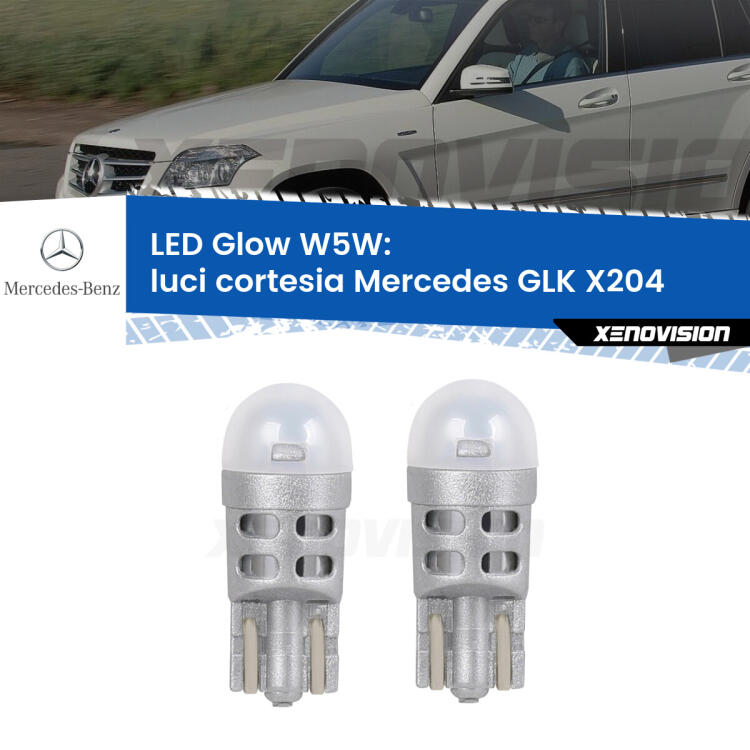 <strong>Luci Cortesia LED luce calda per Mercedes GLK</strong> X204 anteriori. Coppia lampade <strong>W5W</strong> modello Glow di Xenovision.