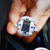 Coppia Adattatori Portalampada LED Audi, Mercedes E/ML, BMW 5/X5, Opel Astra J, Ford, Nissan etc.