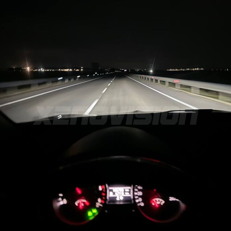 <strong>Kit LED anabbaglianti per Nissan Qashqai</strong> J10 2007 - 2013. </strong>Include due lampade Canbus H7 Brightstar da 24,000 Lumen. Qualità Massima.