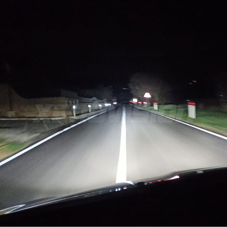 <strong>Kit anabbaglianti LED specifico per Fiat Tipo</strong> 356 fari a parabola. Lampade <strong>H7</strong> Canbus da 29.000Lumen di luminosità modello Eagle Xenovision.