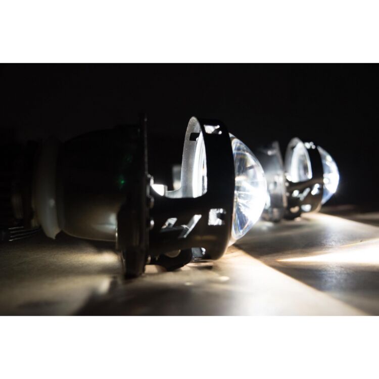 <!DOCTYPE html>
<html>
<head>
</head>
<body>
<p>Direttamente dagli USA i leggendari proiettori Morimoto Mini D2S - #1 per Retrofit.</p>
</body>
</html>