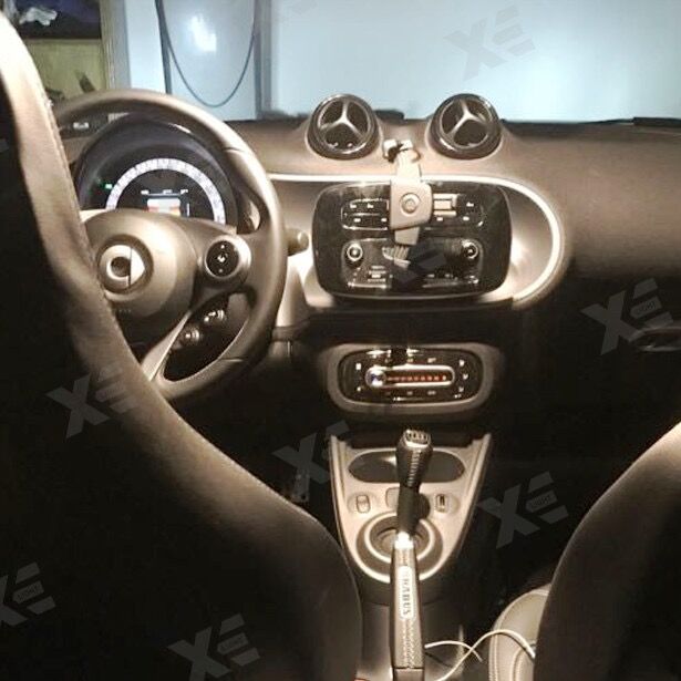 <strong>Luci Cortesia LED luce calda per Renault Master II</strong> Mk2 1998 - 2009. Coppia lampade <strong>C5W</strong> 36mm modello Glow di Xenovision.