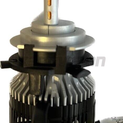 <p>Coppia Adattatori portalampada LED ideale su varie versioni di Kia K3 K4 K5 etc</p>