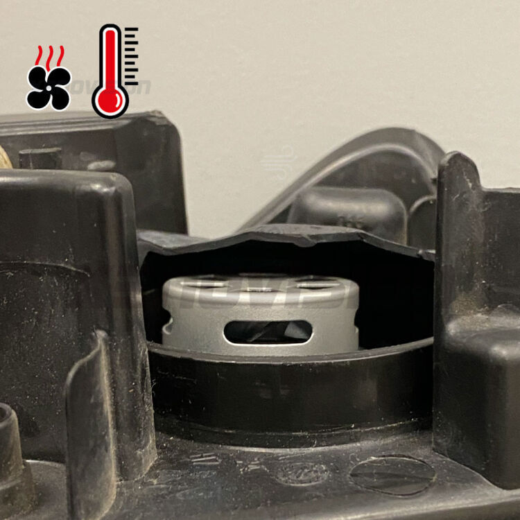 <p>Tappi coprifaro a cupola diametro interno <strong>90mm</strong>, necessari per fare respirare le ventoline dei kit LED.</p>