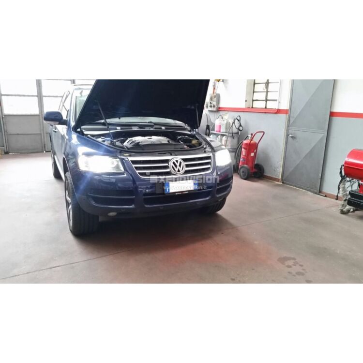 <p>Le lampade D1S 5000k Xenovision XT erogano pi&ugrave; Lumen, durano di pi&ugrave; e proiettano pi&ugrave; lontano.</p>