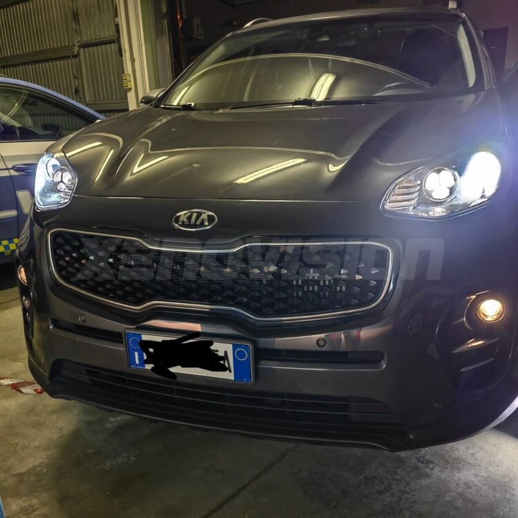 <strong>Kit fendinebbia LED</strong> HB4 per <strong>KIA Sportage</strong> QL 2015 - 2020. Compatte, impermeabili, senza ventola: praticamente indistruttibili. Top Quality.