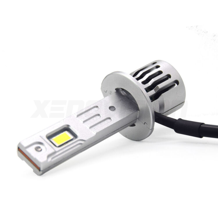 <strong>Fendinebbia LED no-spie per Lancia Phedra</strong>  2002 - 2010. Coppia lampade <strong> H1</strong> modello Nava canbus, raffreddate a ventola.