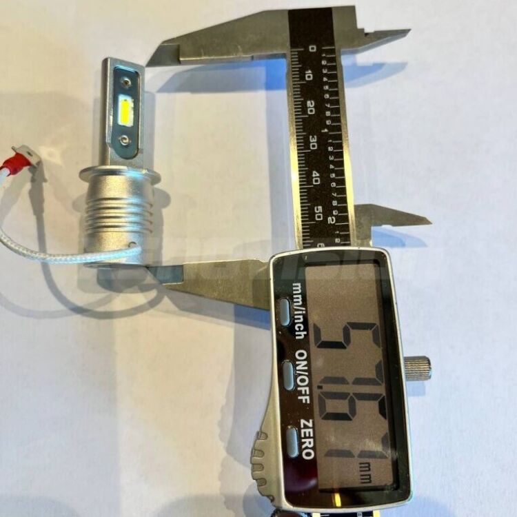 <strong>Kit LED Fendinebbia per Lancia Ypsilon</strong> 312 2011 in poi.</strong> Coppia lampade <strong>H3</strong> senza ventola e ultracompatte per installazioni in fari senza spazi.