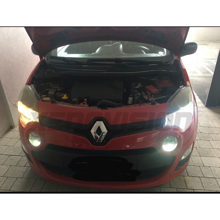 <strong>Kit LED per anabbaglianti + abbaglianti Demio</strong>  1998 - 2003.</strong> Coppia lampade <strong>H4</strong> doppia intensità senza ventola e ultracompatte per installazioni in fari senza spazi.