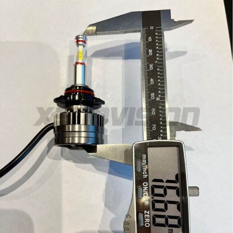 <strong>Kit LED abbaglianti per Isuzu D-Max II</strong> Mk2 a parabola doppia. </strong>Due lampade Canbus HB3 Brightstar da 22,000 Lumen. Qualità Massima.