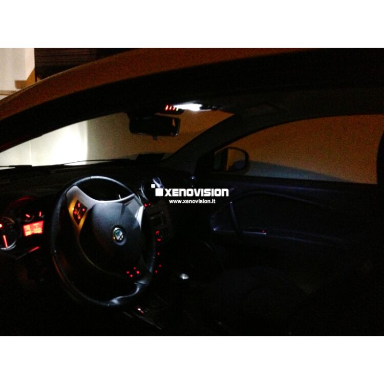 <p>Kit Led Alfa Mito Total, conversione tutti i punti luce a Led per Alfa Mito. Zero spie, Altissima Qualit&agrave;. Luce Bianco Lunare 6000k su ogni punto luce interno e retromarcia.</p>
