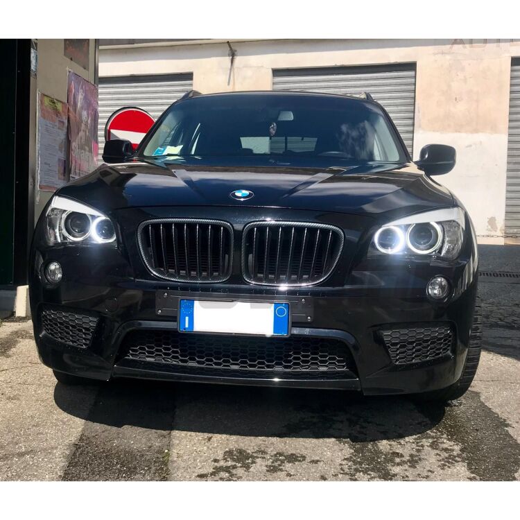 <p>Specifico per Angel Eyes di&nbsp; BMW X1 E84. Pi&ugrave; luce, pi&ugrave; Appeal. Top Quality.</p>