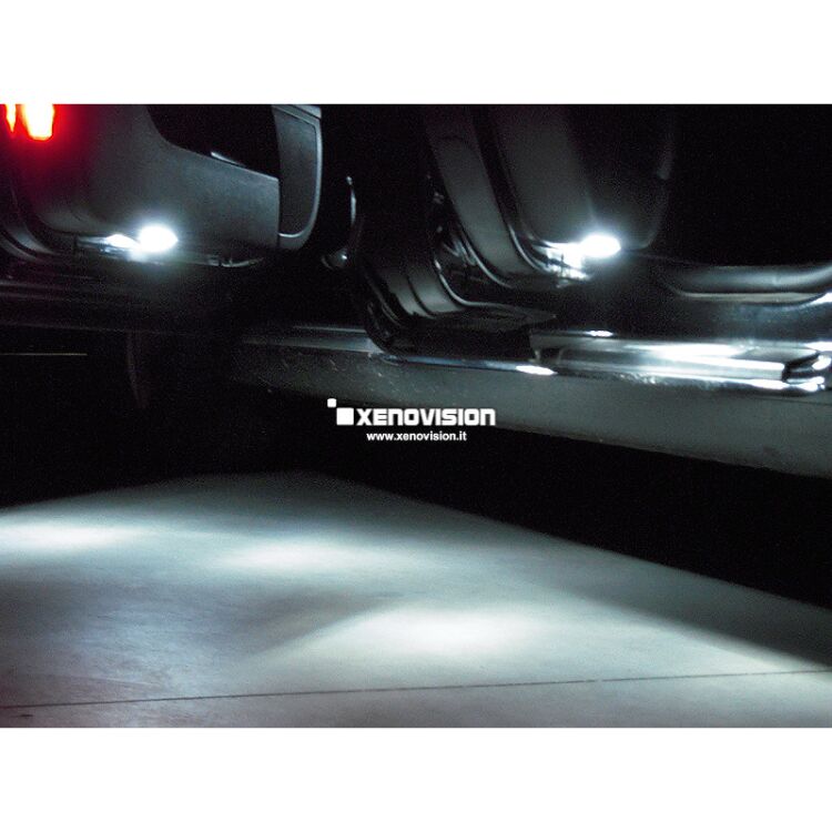 <p>Kit Led Audi A3 2011 FULL, conversione a Led per A3. Zero spie, Altissima Qualit&agrave;. Luce Bianco Lunare 6000k su ogni punto luce interno ed esterno.</p>