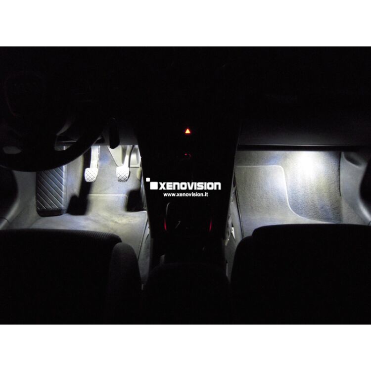 <p>Kit Led Audi A3 2011 FULL, conversione a Led per A3. Zero spie, Altissima Qualit&agrave;. Luce Bianco Lunare 6000k su ogni punto luce interno ed esterno.</p>