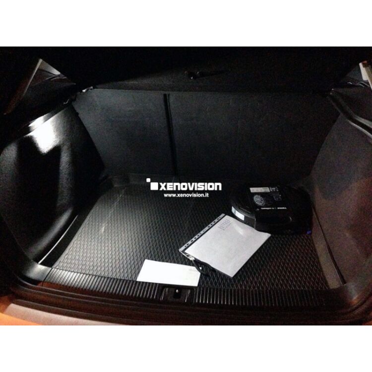 <p>Kit Led Audi A3 Full, conversione a Led per A3. Zero spie, Altissima Qualit&agrave;. Luce Bianco Lunare 6000k su ogni punto luce interno ed esterno.</p>