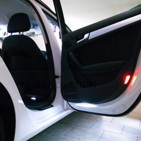 <p>Kit Led Audi A4 dal 2008 in poi FULL, conversione a Led per Audi A4 dal 2008 in poi. Zero spie, Altissima Qualit&agrave;. Luce Bianco Lunare 6000k su ogni punto luce interno ed esterno.</p>