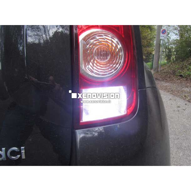 <p>Kit Led Dacia Duster Total, conversione totale a Led per Dacia Duster. Zero spie, Altissima Qualit&agrave;. Luce Bianco Lunare 6000k su ogni punto luce interno ed esterno. </p>