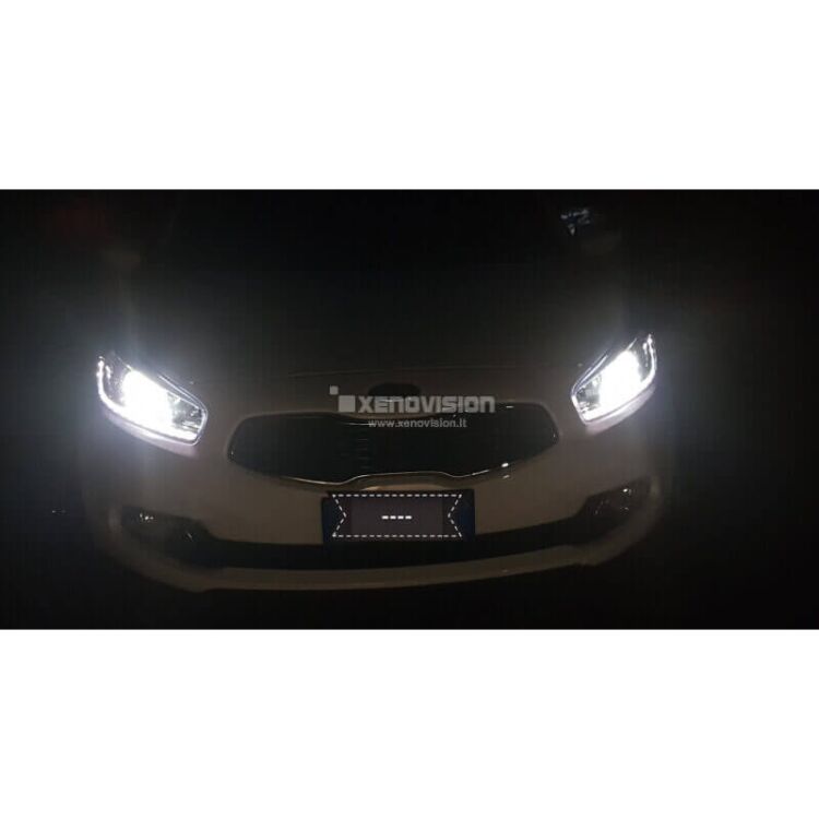 <!DOCTYPE html>
<html>
<head>
</head>
<body>
<p>Dimentica gli adattatori. Lampada modellata su misura per Ceed, come un ricambio originale.&nbsp;</p>
</body>
</html>