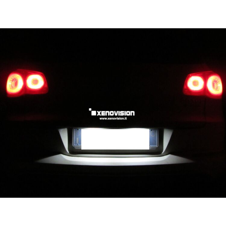 <p>Kit Led &nbsp;VW Tiguan 2010 Base, conversione a Led per VW Tiguan 2010. Zero spie, Altissima Qualit&agrave;. Luce Bianco Lunare 6000k.</p>