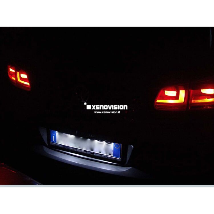 <p>Kit Led &nbsp;VW Tiguan 2010 Base, conversione a Led per VW Tiguan 2010. Zero spie, Altissima Qualit&agrave;. Luce Bianco Lunare 6000k.</p>