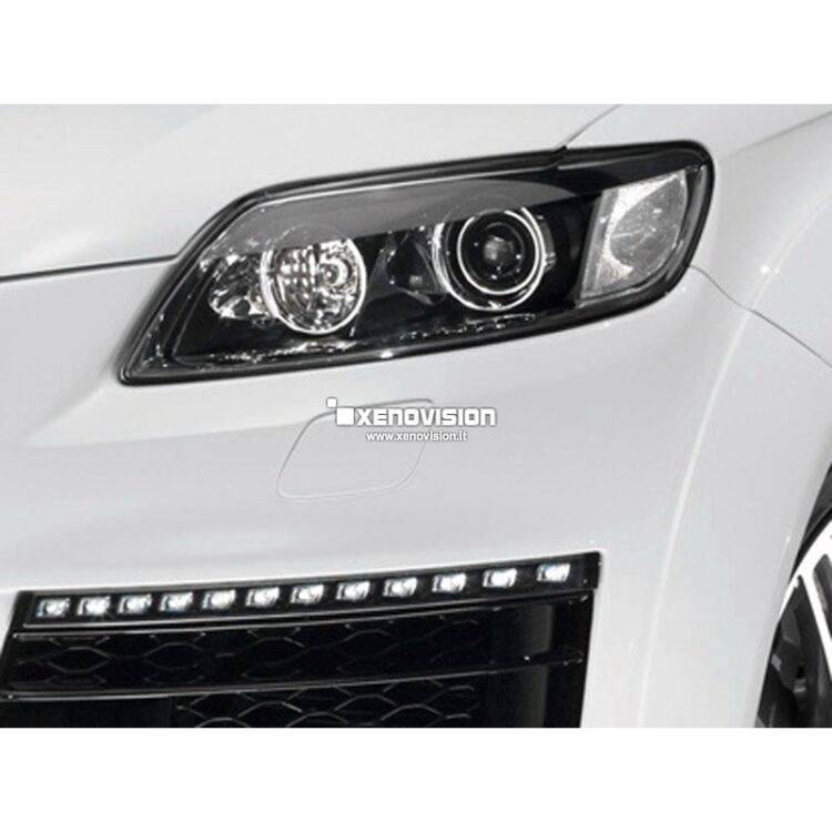 Kit Xenon Focus Pro Korea 35W specifico per il faro della Audi Q7 dal 2006 in poi. Plug&amp;Play zero spie, contiene tutto l&#39;occorrente. Luce Bianco Lunare 6100k.