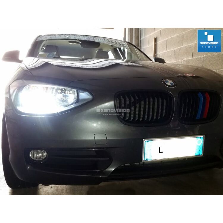 <p>Kit Focus Pro Korea Xenon 35W specifico per il faro della BMW Serie 1 F20 dal 2011 in poi. Plug&amp;Play zero spie, contiene tutto l'occorrente. Luce Bianco Solare 5300k.</p>
<p>&nbsp;</p>