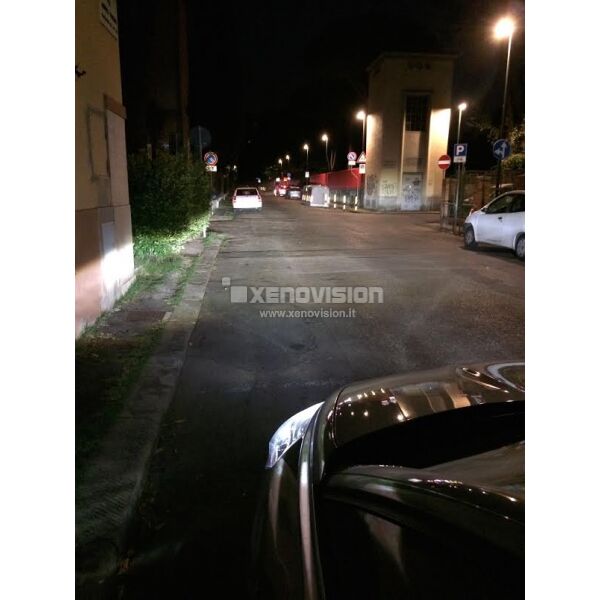 <p>Kit Xenon Focus Pro Korea 35W specifico per il faro della Citroen DS5 in tinta con i Led originali. Plug&amp;Play zero spie, contiene tutto l&#39;occorrente. Luce Bianco Lunare come i Led originali</p>