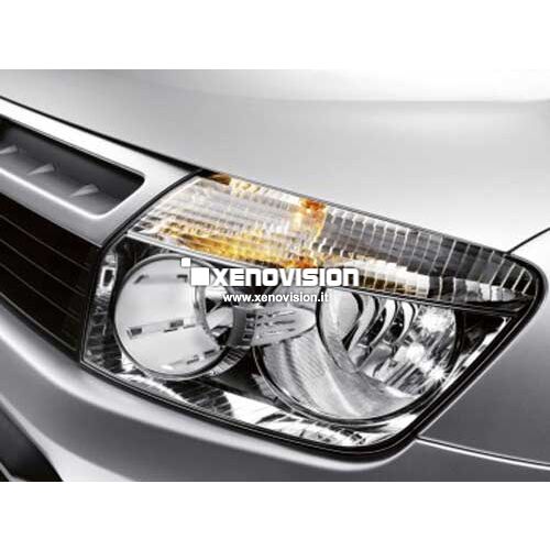 <p>Kit Xenon 35W specifico per il faro della Dacia Duster 2010 al 2013 e Luci Posizione e Targa a Led in tinta. Plug&amp;Play zero spie, contiene tutto l&#39;occorrente. Luce Bianco Lunare 6000k.</p>