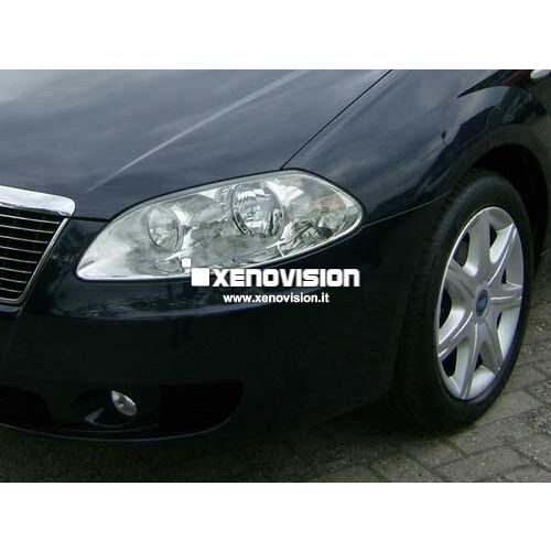 <p>Kit Xenon Specifico per i fari della tua Fiat Croma. Engineered by Xenovision - Qualit&agrave; Massima.</p>