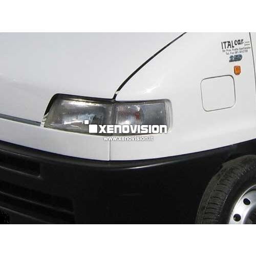 <p>Kit Xenon 35W specifico per il faro della Fiat Ducato e Luci Posizione a Led in tinta. Plug&amp;Play zero spie, contiene tutto l&#39;occorrente. Luce Bianco Lunare 6000k.</p>