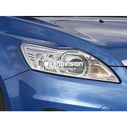 <p>Kit Xenon 35W,pacchetto specifico per Ford Focus con faro lenticolare come in foto. Plug&amp;Play, contiene tutto l'occorrente. Luce Bianco Solare 5000k &nbsp;</p>