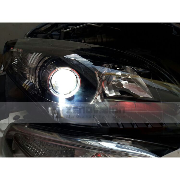 <p><strong>La Qualit&agrave; Massima sul mercato.</strong> Kit Xenon Professionale, equipaggiato con lampade di altissima qualit&agrave; Xenovision FocusPro Korea H7-C 5300k.</p>