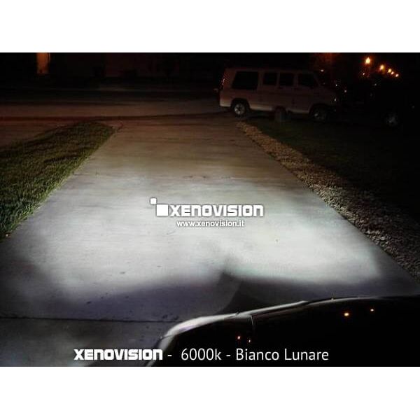 <p>Kit Xenon H7-C 6000k 35W DiamondPRO Xenovision ad architettura digitale 64-Bit. Lampade xenon H7-C Bianco Lunare. Ket KOREA, Qualita Garantita 2 anni</p>