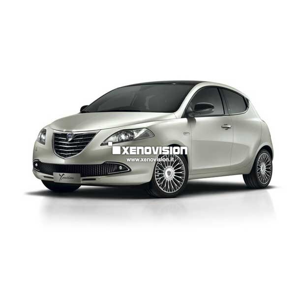 <p>Kit BiXenon 35W specifico per il faro della Lancia Ypsilon 2011 in poi e Luci Posizione a Led in tinta. Plug&amp;Play zero spie, contiene tutto l'occorrente. Luce Bianco Lunare 6000k.</p>