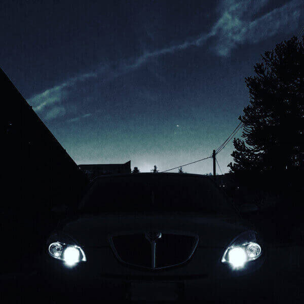 <p>Kit BiXenon 35W specifico per il faro della Lancia Ypsilon 2011 in poi e Luci Posizione a Led in tinta. Plug&amp;Play zero spie, contiene tutto l'occorrente. Luce Bianco Lunare 6000k.</p>