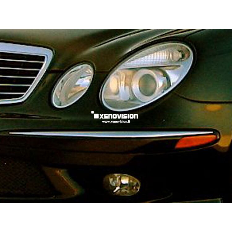 <p>Kit Xenon Focus Pro Korea 35W specifico per il faro della Mercedes Classe E W211 dal 2002 al 2009. Plug&amp;Play zero spie, contiene tutto l&#39;occorrente. Luce Bianco Lunare 6100k.</p><p>&nbsp;</p>