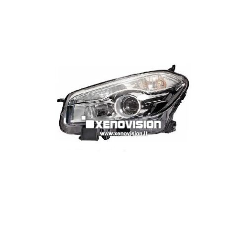 <p>Kit Xenon Focus Pro Korea specifico per il faro della Nissan Qashqai e Luci Posizione a Led in tinta. Plug&amp;Play zero spie, contiene tutto l'occorrente. Luce Bianco Lunare 5300k.</p>