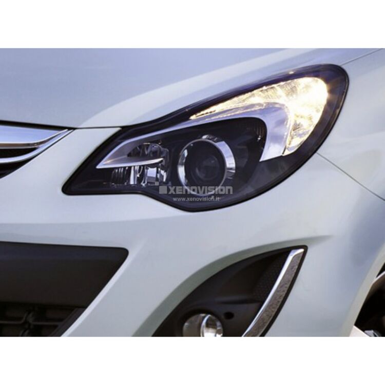 <p>Kit Xenon 35W specifico per il faro con lampade H11B della Opel Corsa e Luci DRL a Led in tinta. Plug&amp;Play zero spie, contiene tutto l&#39;occorrente. Luce Bianco Lunare 6000k.</p><p>&nbsp;</p>