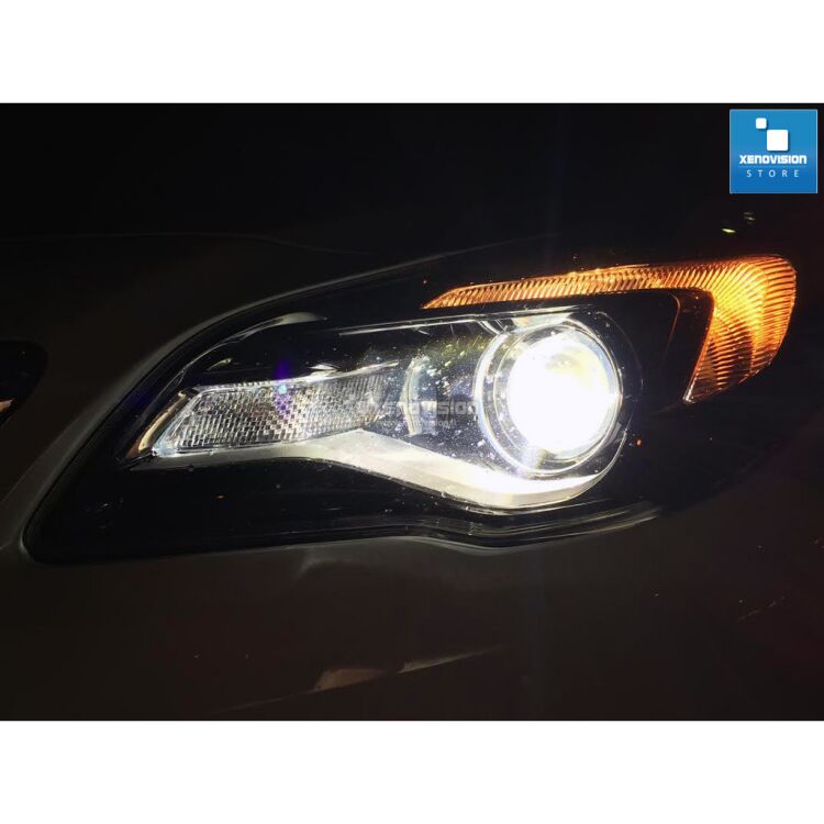 <!DOCTYPE html>
<html>
<head>
</head>
<body>
<p>Kit Xenon 35W specifico per il faro della Opel Insignia dal 2013 al 2015 con introvabili lampade specifiche, 5000k. Plug&amp;Play zero spie, contiene tutto l'occorrente. Luce Bianco Lunare 6000k.</p>
</body>
</html>
