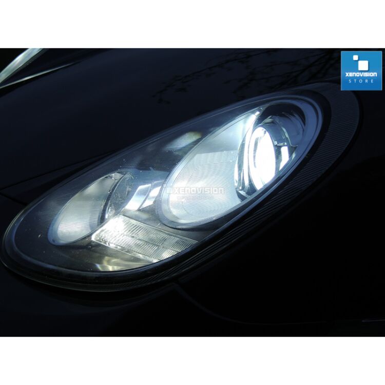 <p>Kit Xenon 35W specifico per il faro della Porsche&nbsp;Boxster Cayman 987 dal 2009 al 2012. Plug&amp;Play zero spie, contiene tutto l&#39;occorrente. Luce Bianco Lunare 6100k.</p><p>&nbsp;</p>