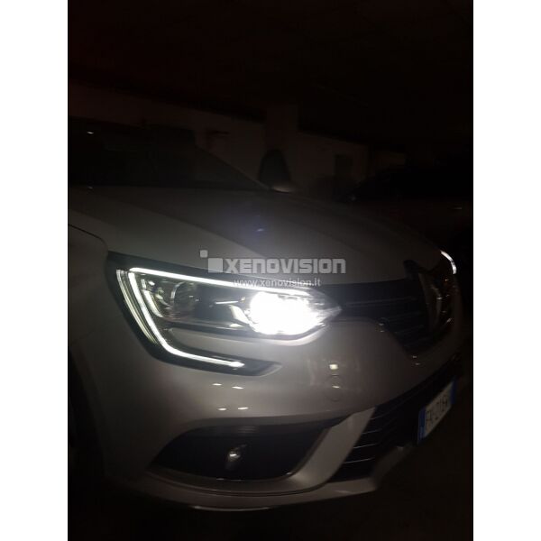 <p>Kit Xenon Specifico per i fari della tua Renault Megane. Engineered by Xenovision - Qualit&agrave; Massima.</p>