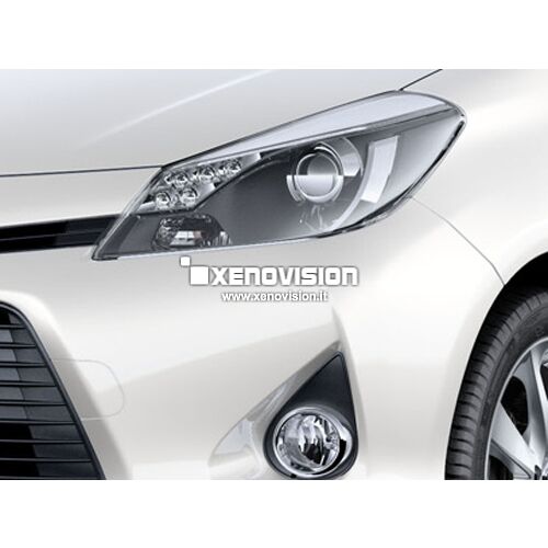 <p>Kit Xenon 35W specifico per il faro della Toyota Yaris, con lampade specifiche introvabili, a 6000k. Plug&amp;Play zero spie, contiene tutto l&#39;occorrente. Luce Bianco Lunare come i Led originali</p>