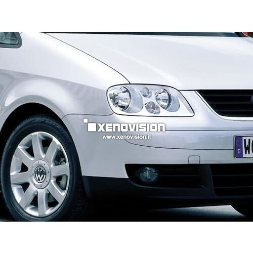 <p>Kit Xenon 35W specifico per il faro della&nbsp;VW Touran e Luci Posizione a Led in tinta. Plug&amp;Play zero spie, contiene tutto l'occorrente. Luce Bianco Lunare 6000k.</p>
<p>&nbsp;</p>