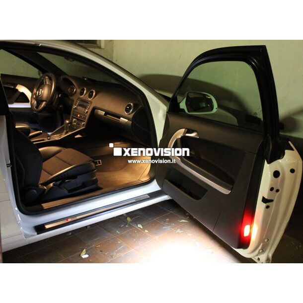 <p>&nbsp;</p>
<p><strong>3 volte pi&ugrave; luce! </strong>Una coppia di placche Led Plug&amp;Play Ultraluminose per luci interne (Bagagliaio, Portaoggetti, Sottoporta) per Audi. Rimpiazza i punti luce esistenti, zero spie, emettono molta pi&ugrave; luce. Installazione semplicissima, Qualit&agrave; Garantita Xenovision Italia.</p>