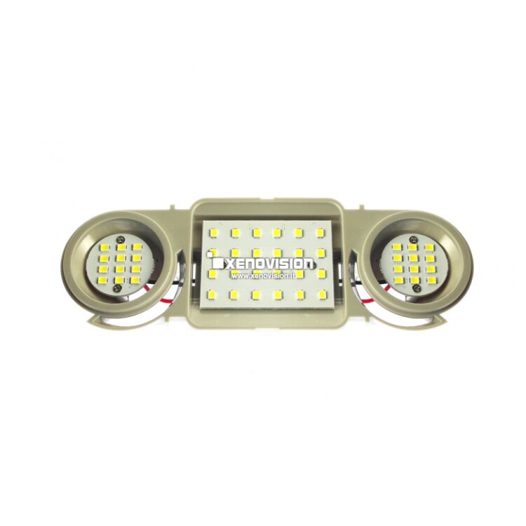 <p>Kit Led Luci Cortesia Posteriori per VW Golf 4 5 e Passat. Rimpiazzano Plug&amp;Play le lampadine delle vostre plafoniere sul soffitto dell'auto, aumentando notevolmente la luminosit&agrave; dell'interno, con un'illuminazione di un bianco purissimo 6000k. Qualit&agrave; Garantita Xenovision.</p>