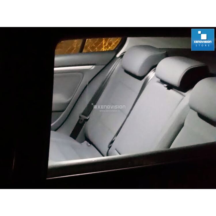 <p>Kit Led Luci Cortesia Posteriori per VW Golf 4 5 e Passat. Rimpiazzano Plug&amp;Play le lampadine delle vostre plafoniere sul soffitto dell'auto, aumentando notevolmente la luminosit&agrave; dell'interno, con un'illuminazione di un bianco purissimo 6000k. Qualit&agrave; Garantita Xenovision.</p>