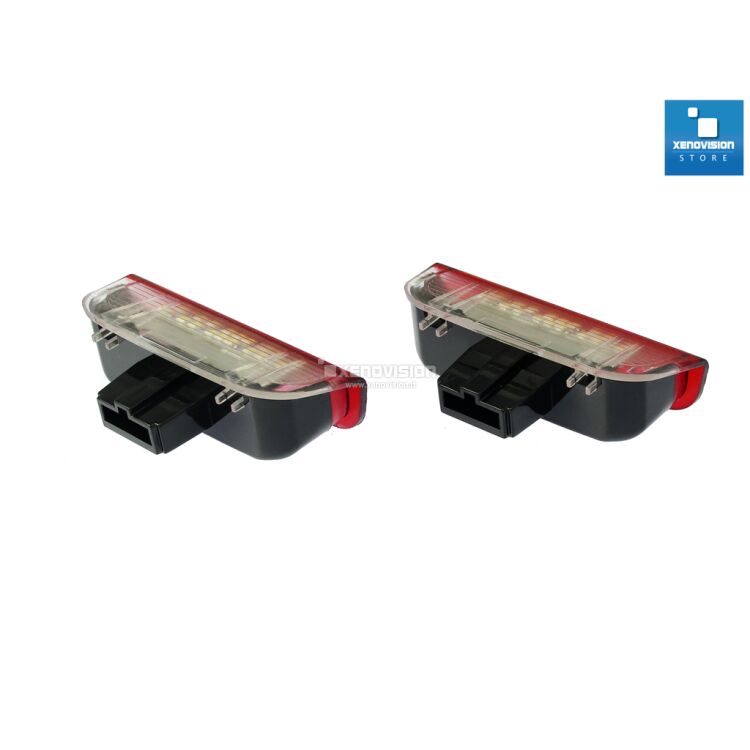 <p><strong>600 Lumen&nbsp;</strong>Una coppia di placche Led Plug&amp;Play per luci pozzanghera/sottoporta POSTERIORI Porsche, Seat, Skoda. Rimpiazza i punti luce esistenti, zero spie. Installazione semplicissima.</p>