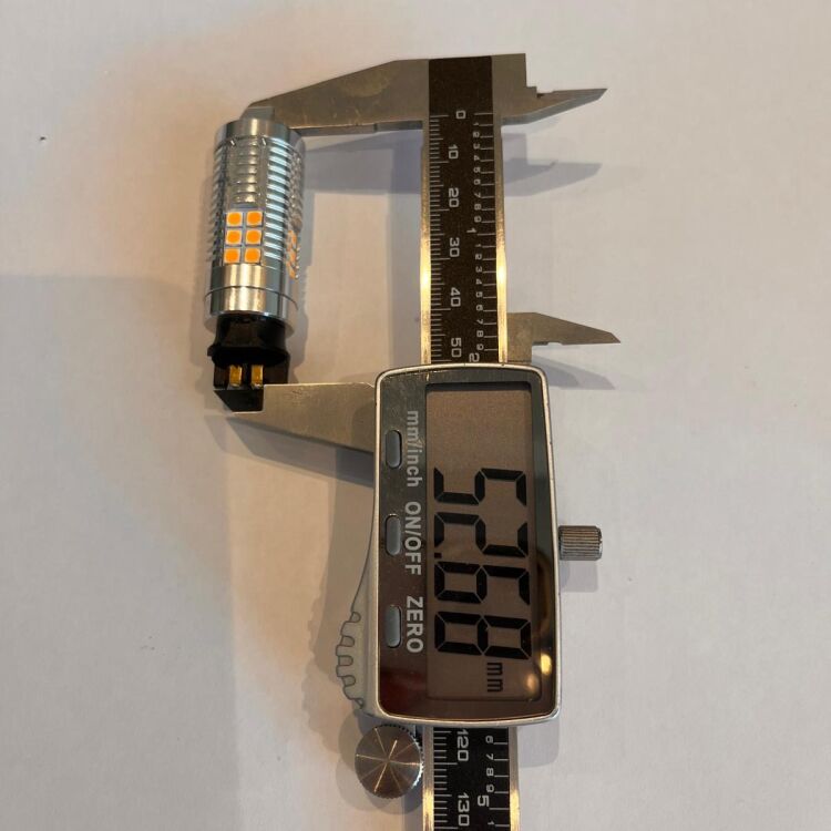 Coppia lampade LED Pulse PWY24W per Frecce. No lampeggio rapido, zero errori. Super luminose, 5x volte più luce.