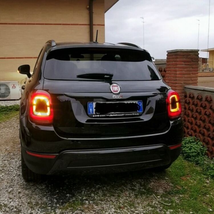 <strong>Freccia Anteriore LED no-spie per Mazda MX-6</strong>  1992 - 1997. Lampada <strong>PY21W</strong> modello Gear3 no Hyperflash, raffreddata a ventola.